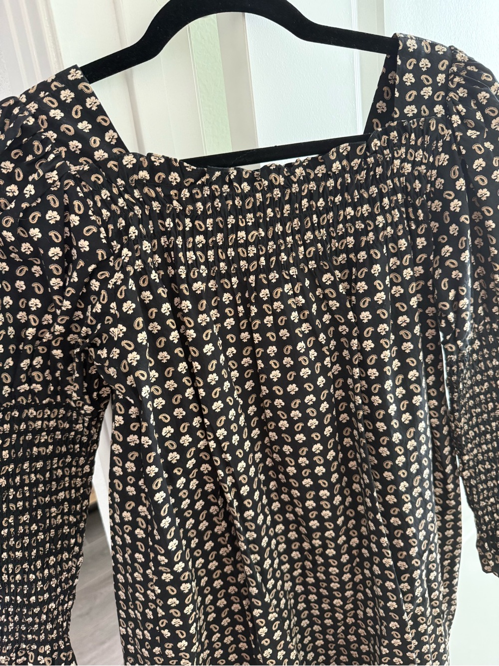 Doen Floral Smocked Dress - Picture 4 of 8